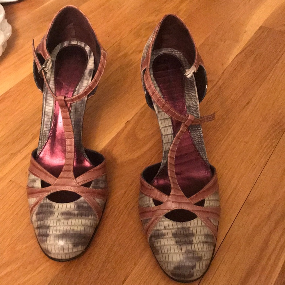 Banana Republic. Heels